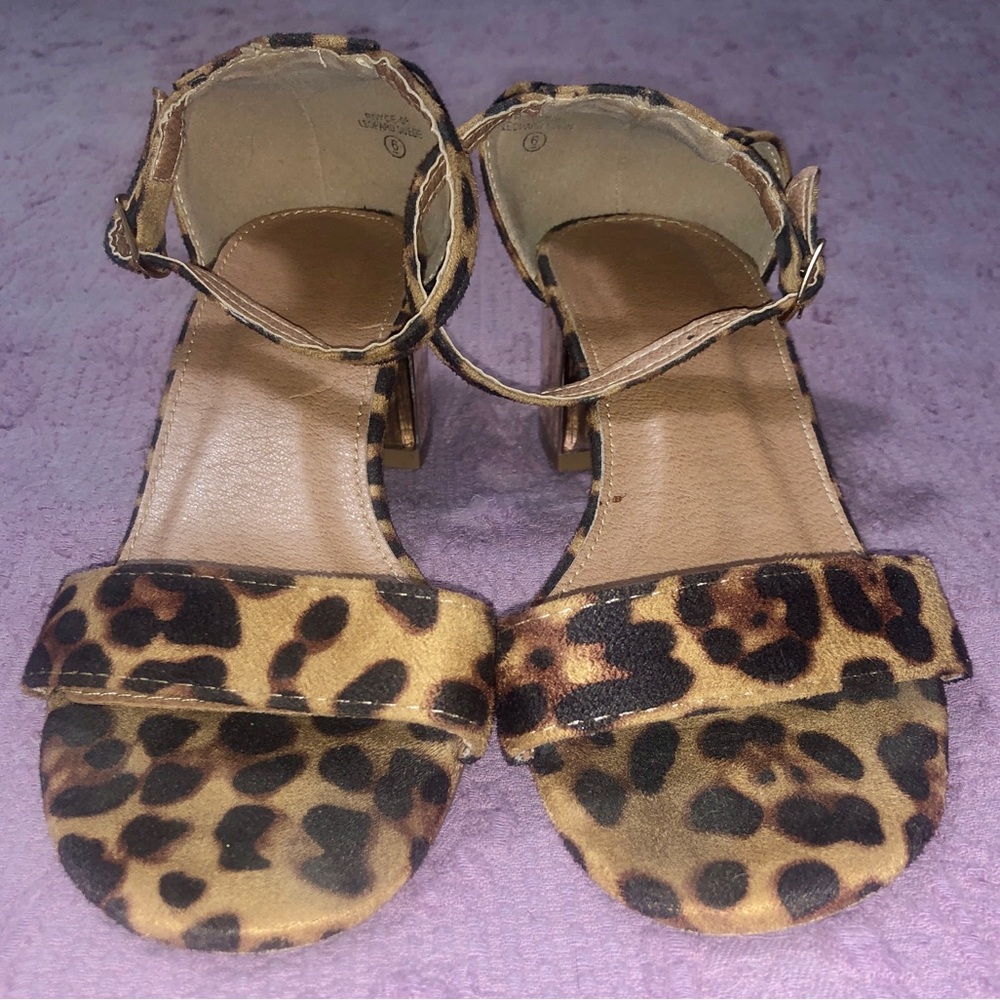 Leopard Heels 🐆 - Picture 4 of 11